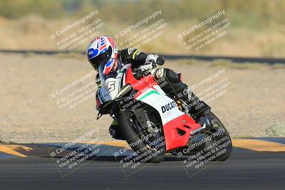 media/May-14-2023-SoCal Trackdays (Sun) [[024eb53b40]]/Turn 7 (740am)/